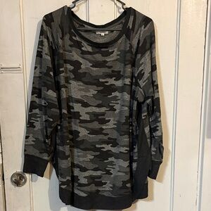 Maurices Gray Camouflage Knit Top